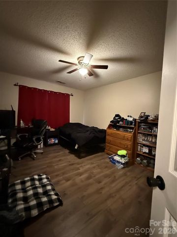 2026 Edenderry Drive, Statesville, NC 28625