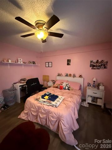 2026 Edenderry Drive, Statesville, NC 28625