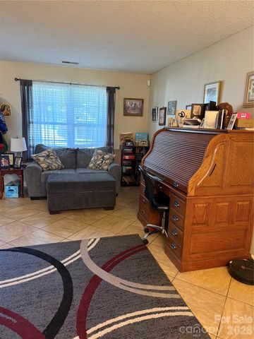 2026 Edenderry Drive, Statesville, NC 28625