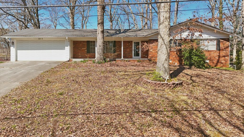 2219 Glenwood Drive NW, Cleveland, TN 37311