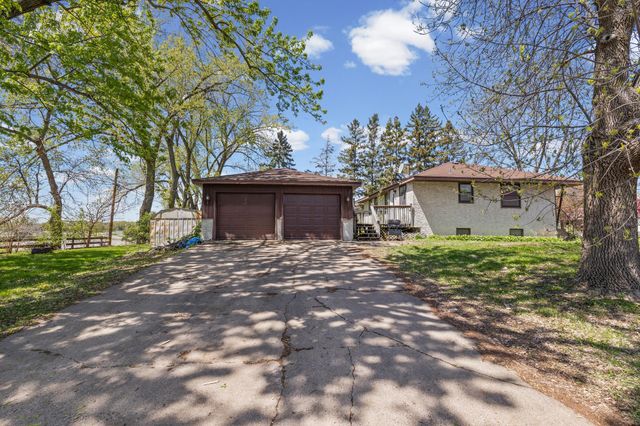 828 Northdale Boulevard NW, Coon Rapids, MN 55448