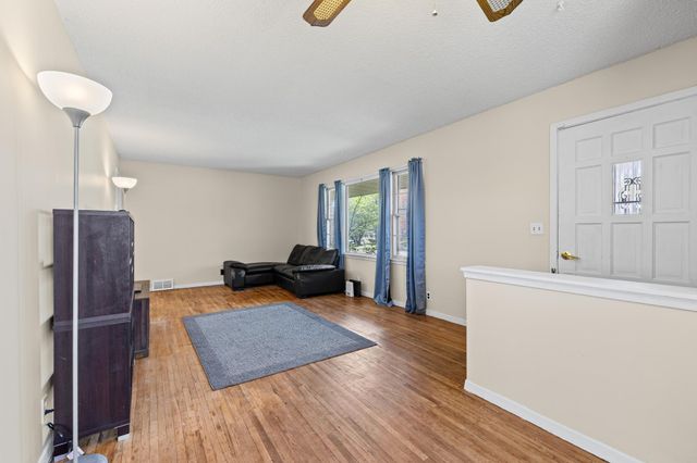 828 Northdale Boulevard NW, Coon Rapids, MN 55448