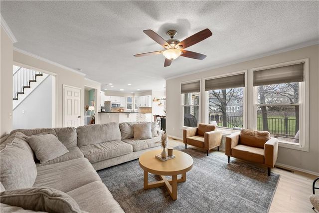 14602 HEMLOCK Street, Overland Park, KS 66223