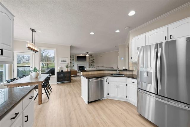 14602 HEMLOCK Street, Overland Park, KS 66223