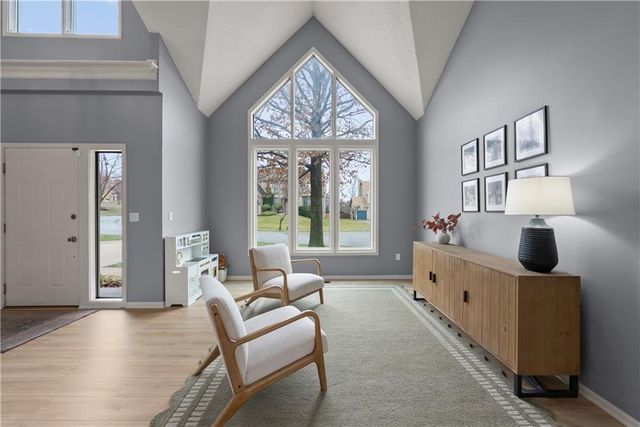 14602 HEMLOCK Street, Overland Park, KS 66223