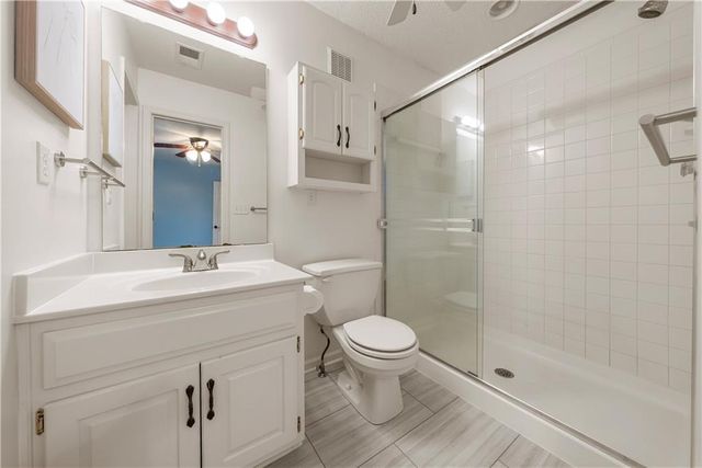 14602 HEMLOCK Street, Overland Park, KS 66223