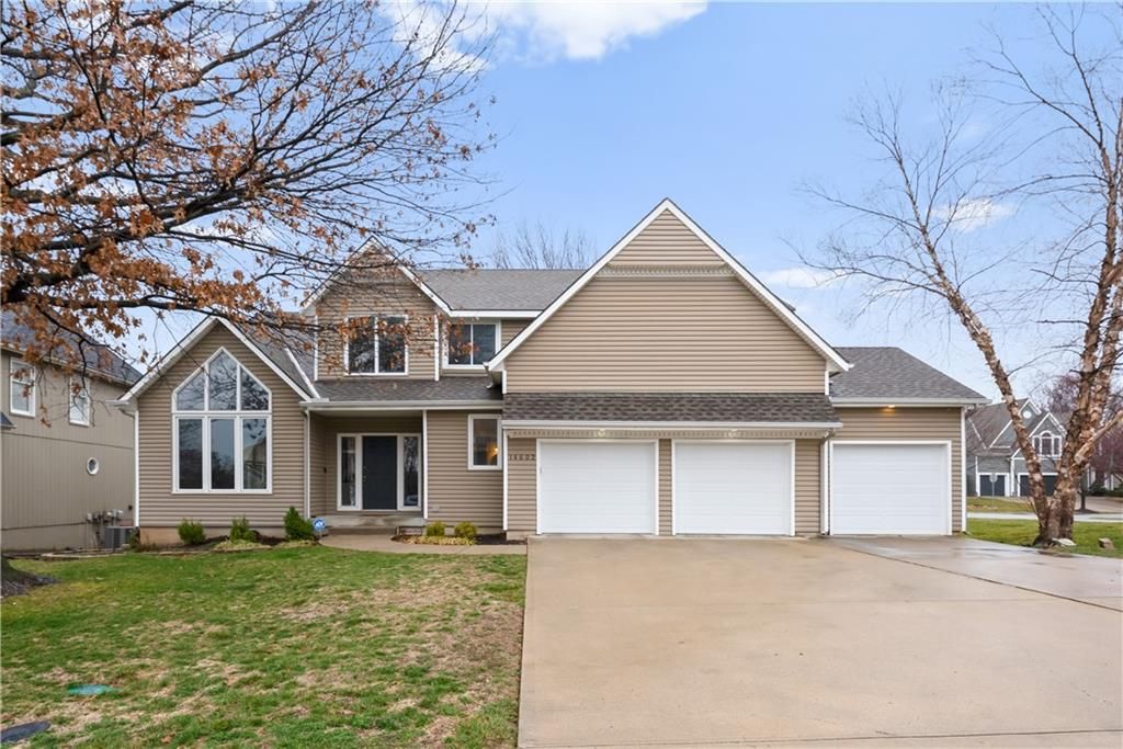 14602 HEMLOCK Street, Overland Park, KS 66223