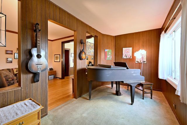 2221 119th Place, Blue Island, IL 60406