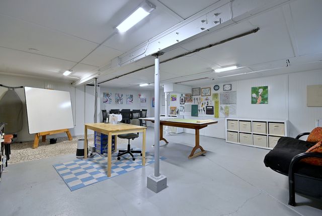 2221 119th Place, Blue Island, IL 60406