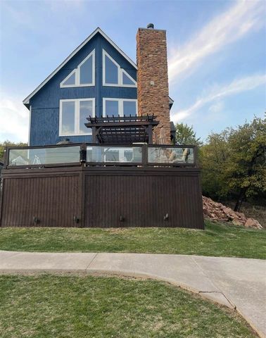 247 East Lake, Medicine Park, OK 73557