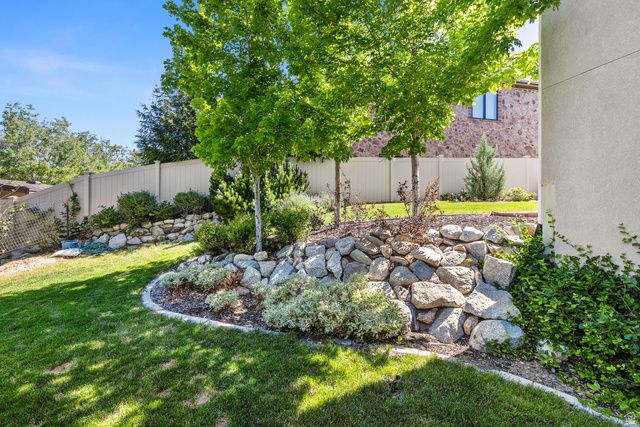 12044 S MILONA DR, Draper, UT 84020