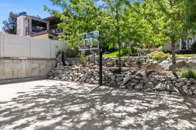 12044 S MILONA DR, Draper, UT 84020