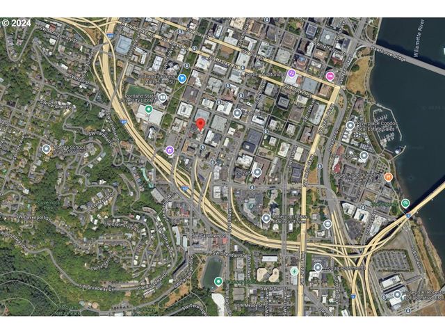 1909 Sw 6TH Ave, Portland, OR 97201