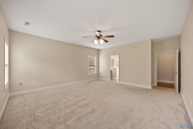 7011 Freedom Park Circle SE, Owens Cross Roads, AL 35763