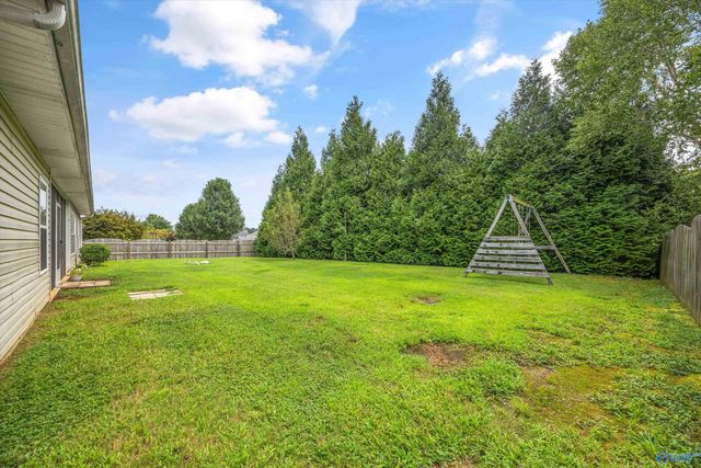 7011 Freedom Park Circle SE, Owens Cross Roads, AL 35763