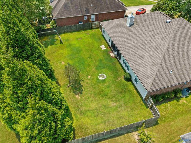 7011 Freedom Park Circle SE, Owens Cross Roads, AL 35763