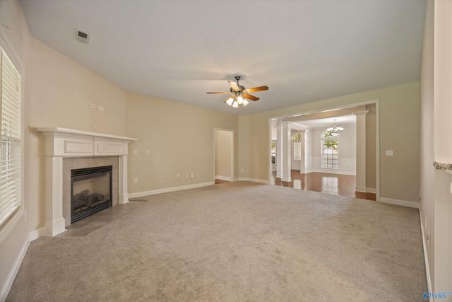 7011 Freedom Park Circle SE, Owens Cross Roads, AL 35763