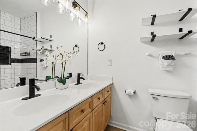 3653 Melrose Cottage Drive, Matthews, NC 28105