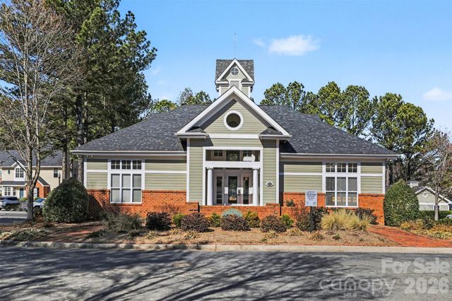 3653 Melrose Cottage Drive, Matthews, NC 28105