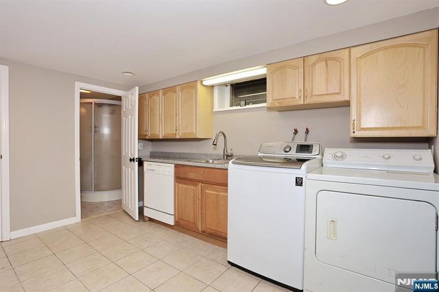 16 Maple Avenue, South Hackensack, NJ 07606