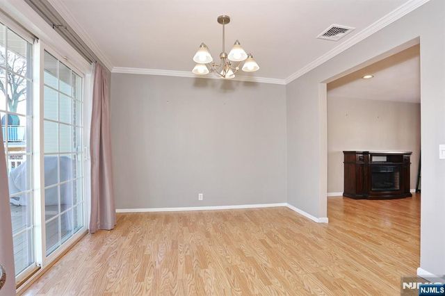 16 Maple Avenue, South Hackensack, NJ 07606