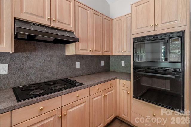 10713 Ridge Acres Road, Charlotte, NC 28214