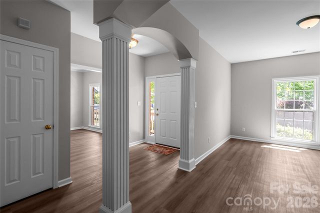 10713 Ridge Acres Road, Charlotte, NC 28214