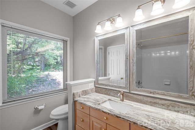 10713 Ridge Acres Road, Charlotte, NC 28214