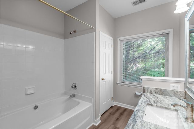 10713 Ridge Acres Road, Charlotte, NC 28214