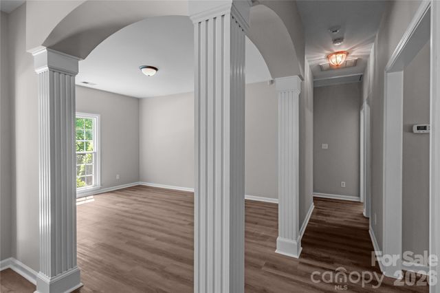 10713 Ridge Acres Road, Charlotte, NC 28214