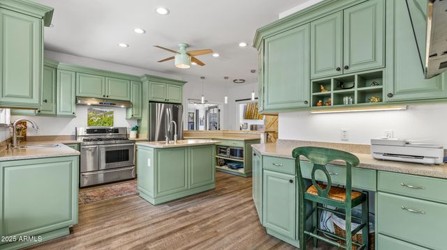 303 W JUNIPER Avenue, Flagstaff, AZ 86001