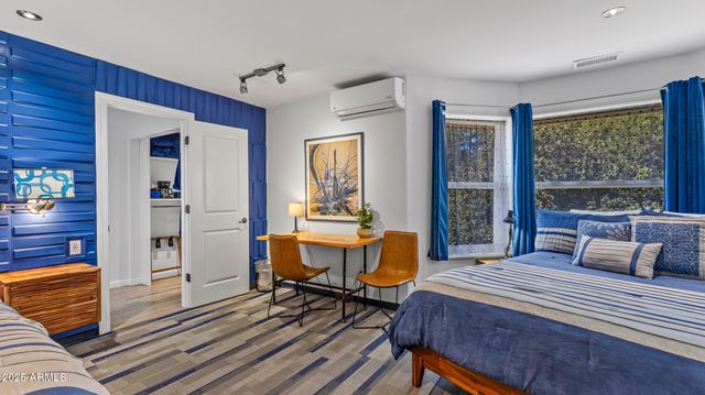 303 W JUNIPER Avenue, Flagstaff, AZ 86001