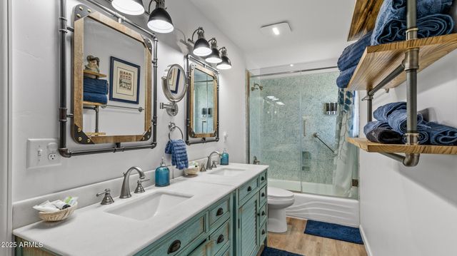 303 W JUNIPER Avenue, Flagstaff, AZ 86001