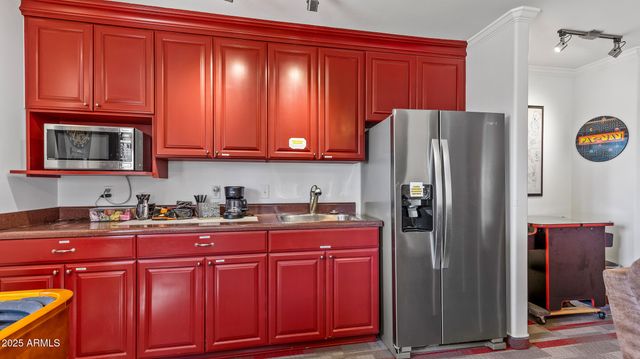 303 W JUNIPER Avenue, Flagstaff, AZ 86001