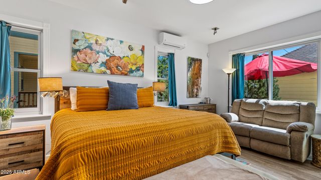 303 W JUNIPER Avenue, Flagstaff, AZ 86001