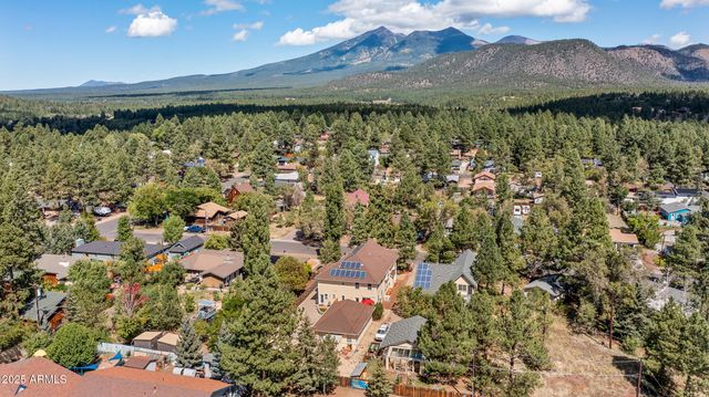 303 W JUNIPER Avenue, Flagstaff, AZ 86001