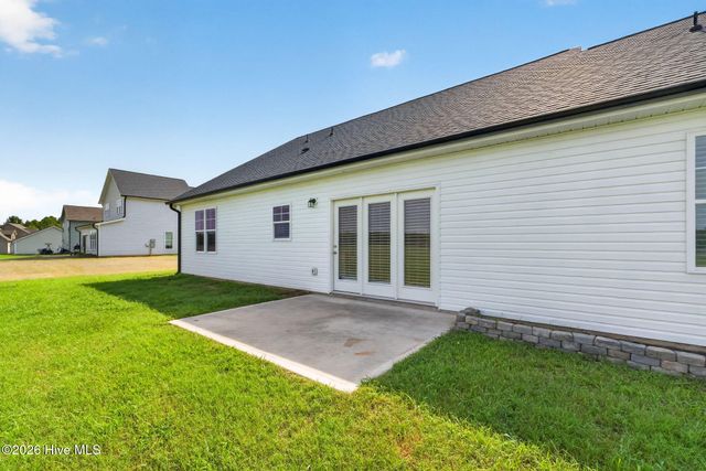 203 Tuscany Circle, Princeton, NC 27569