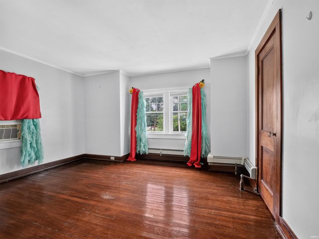 909 W Wildwood Avenue, Fort Wayne, IN 46807