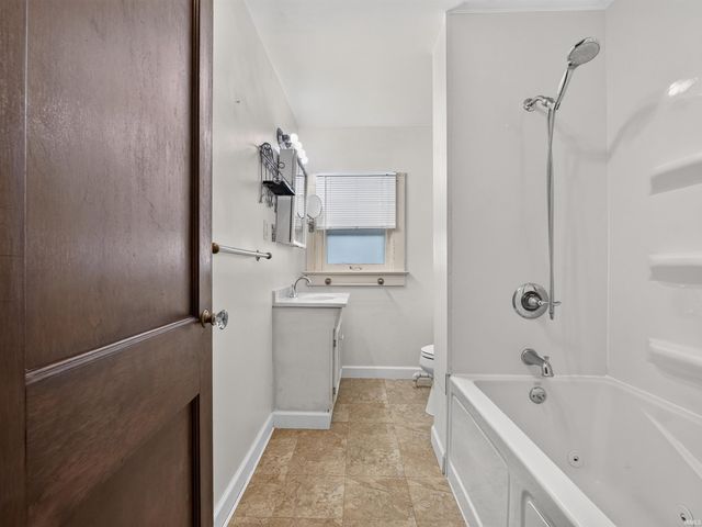 909 W Wildwood Avenue, Fort Wayne, IN 46807