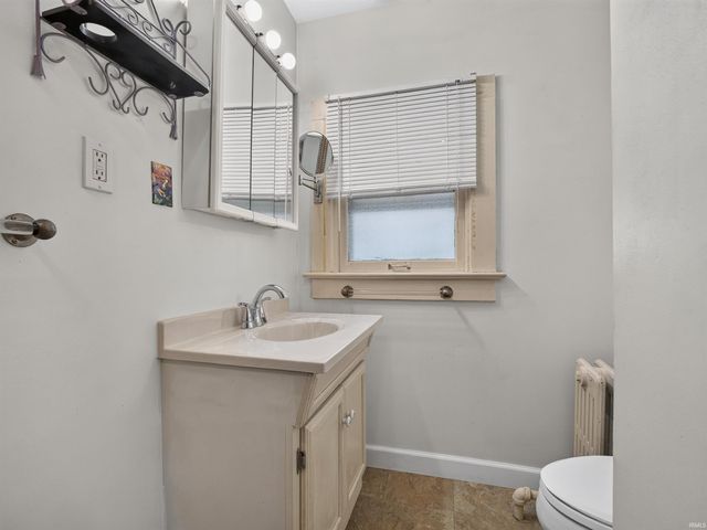 909 W Wildwood Avenue, Fort Wayne, IN 46807