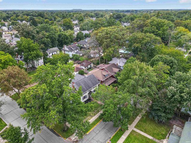 909 W Wildwood Avenue, Fort Wayne, IN 46807