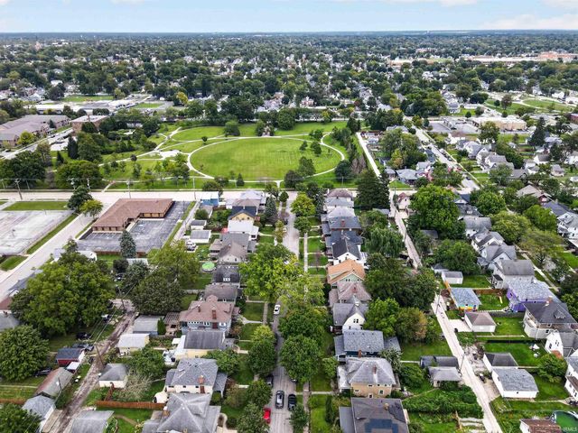909 W Wildwood Avenue, Fort Wayne, IN 46807