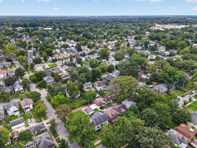 909 W Wildwood Avenue, Fort Wayne, IN 46807