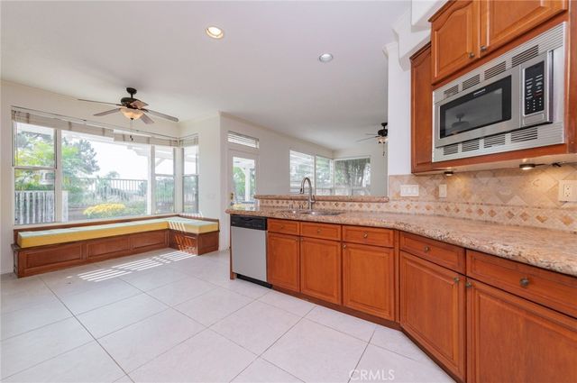 22661 White Oaks, Mission Viejo, CA 92692