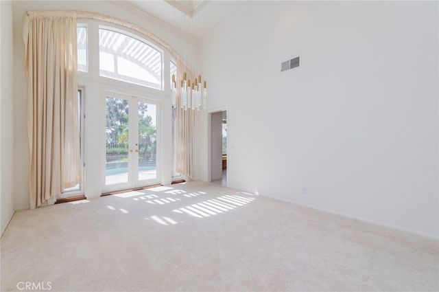 22661 White Oaks, Mission Viejo, CA 92692