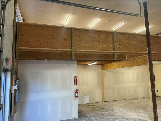 262 Washington Street, Warwick, RI 02888