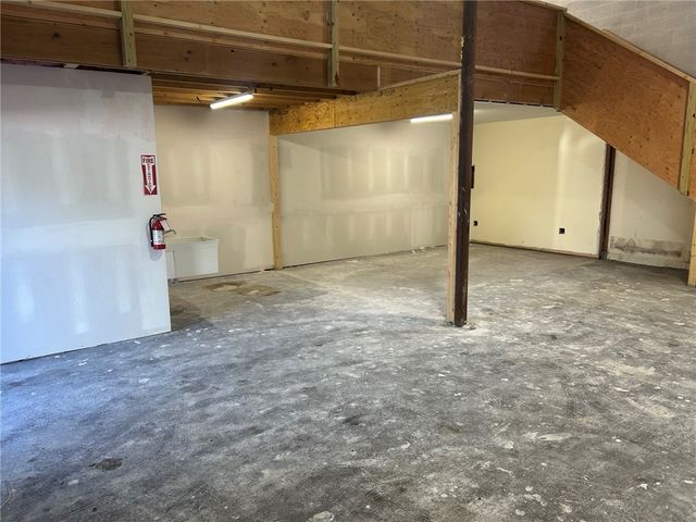 262 Washington Street, Warwick, RI 02888