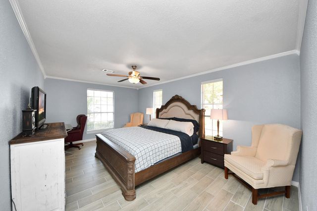 5810 Wanakah Drive, Houston, TX 77069