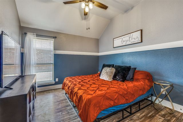 11564 Round Leaf Drive, Fort Worth, TX 76244