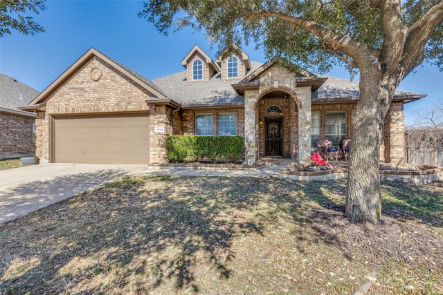 11564 Round Leaf Drive, Fort Worth, TX 76244